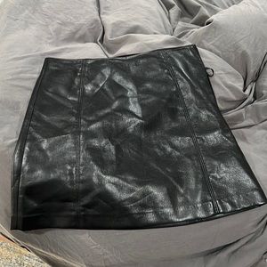 Aritzia leather skirt